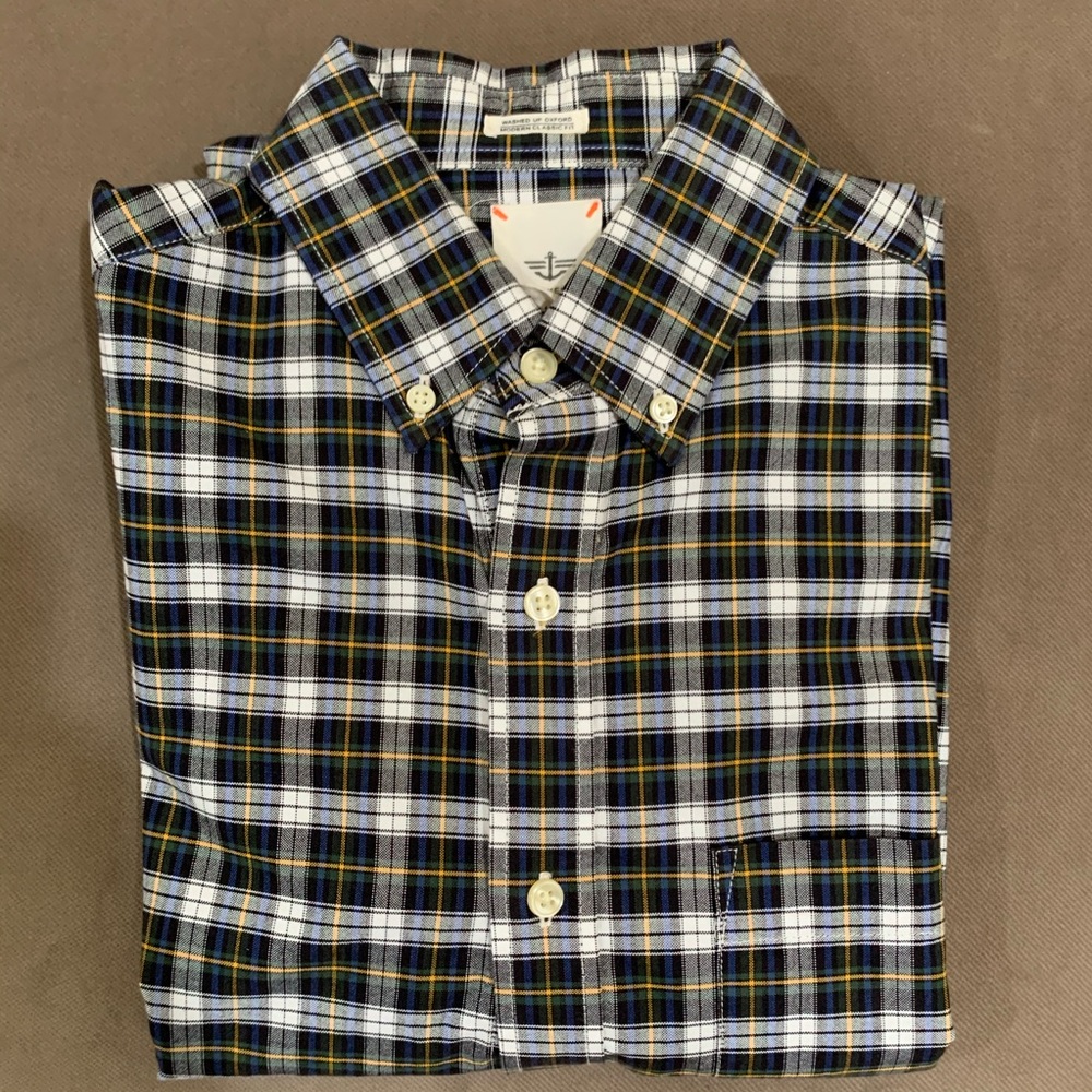 Docker Button Down